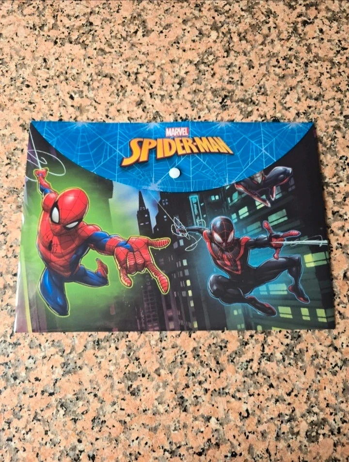 Pochette A4 spiderman neuf